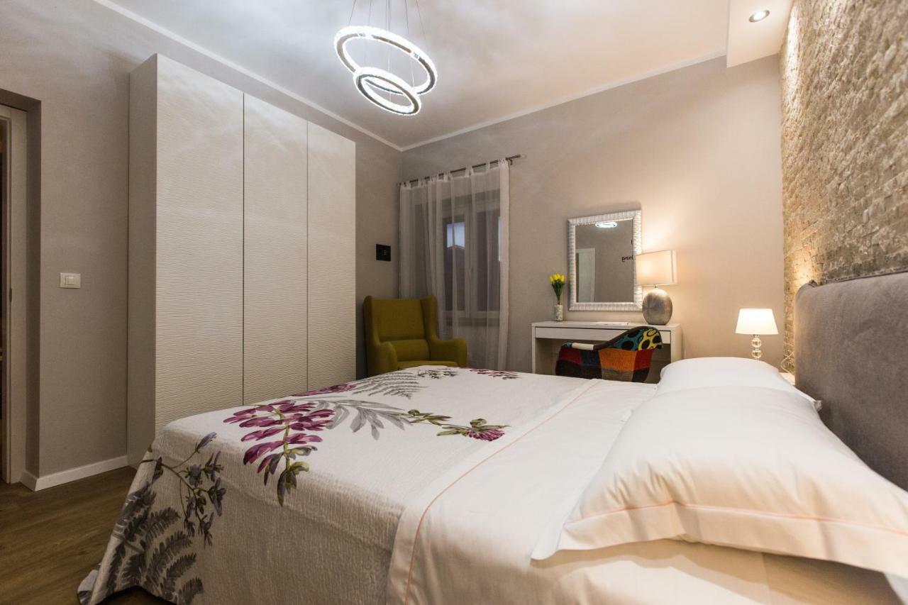 Exclusive City Center Apartment With Garden Rovinj Eksteriør billede