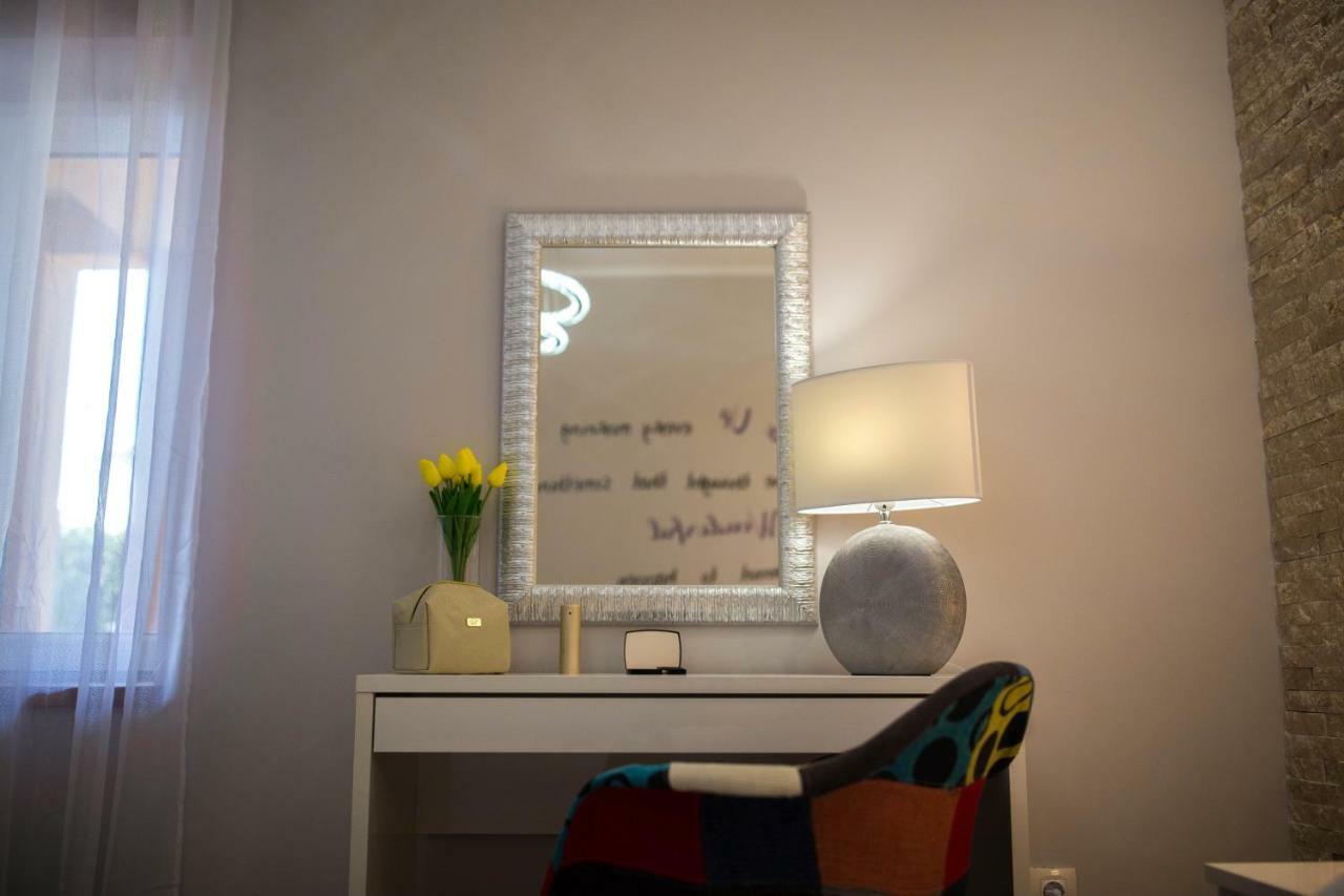 Exclusive City Center Apartment With Garden Rovinj Eksteriør billede