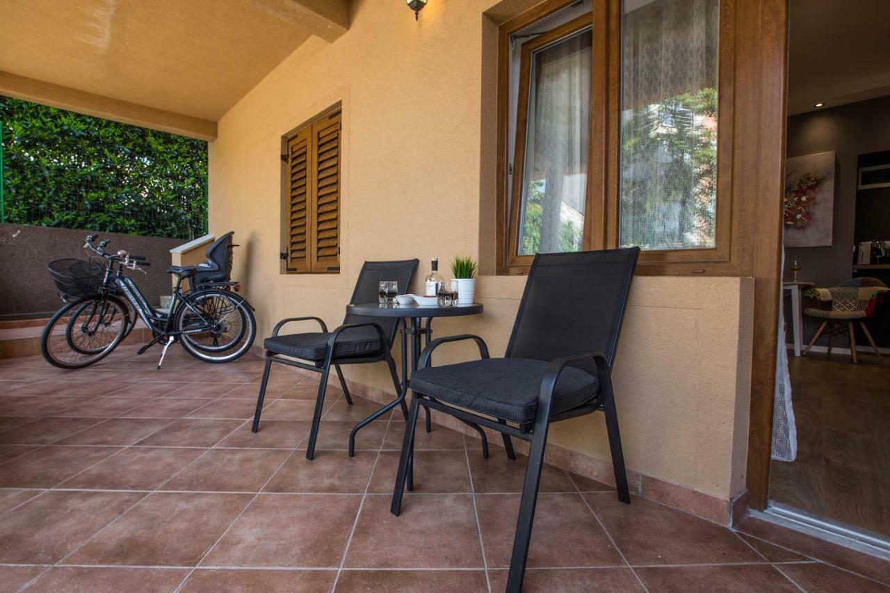 Exclusive City Center Apartment With Garden Rovinj Eksteriør billede