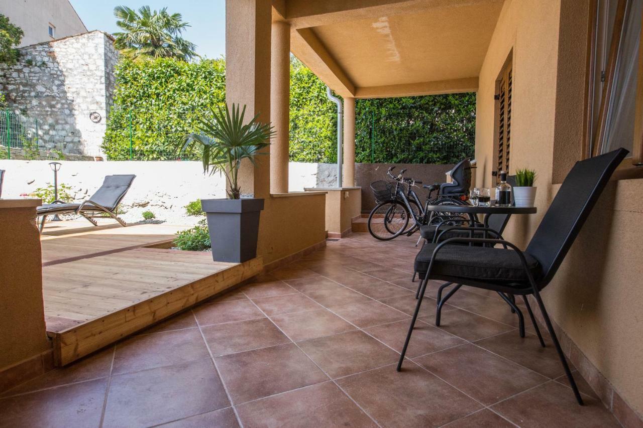 Exclusive City Center Apartment With Garden Rovinj Eksteriør billede